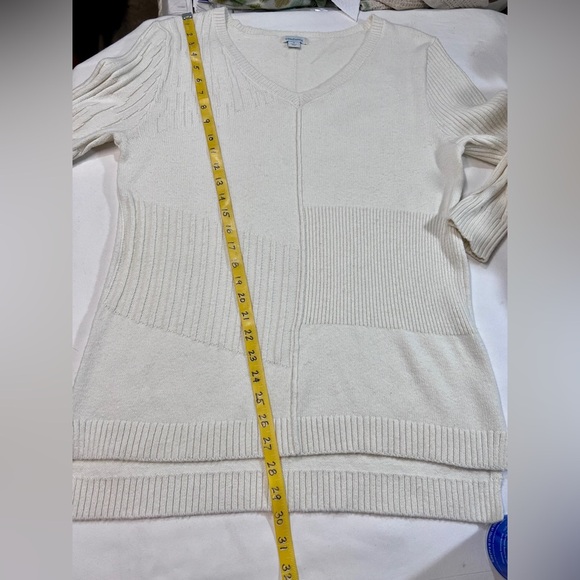 SUNDANCE Ivory ribbed V neck‎ sweater size S - Picture 12 of 12